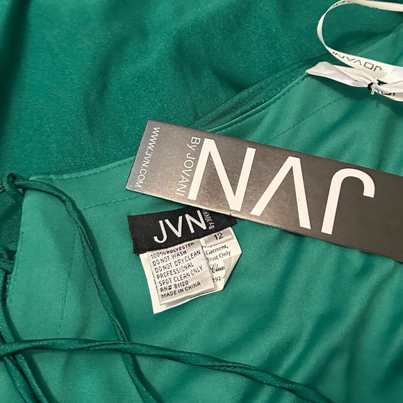 NEW JOVANI SZ 12 EMERALD GREEN SATIN CORSET LACE UP FORMAL EVENING GOWN - Picture 14 of 16